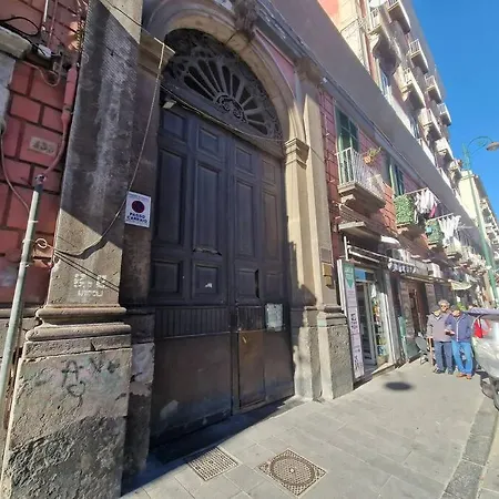 Pastel Blue House X 5 People In Corso Above Metro Montesanto Naples