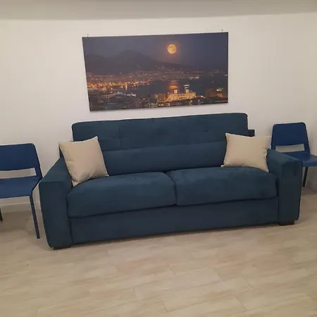 Pastel Blue House X 5 People In Corso Above Metro Montesanto Neapol